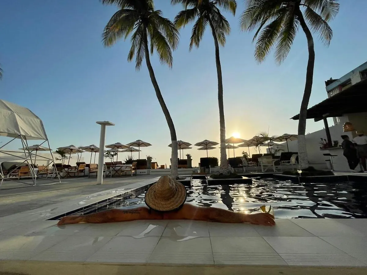 Wala Beach Club Cartagena 0*,  Colômbia