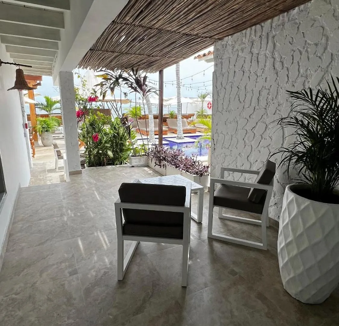 Wala Beach Club Cartagena Hotel