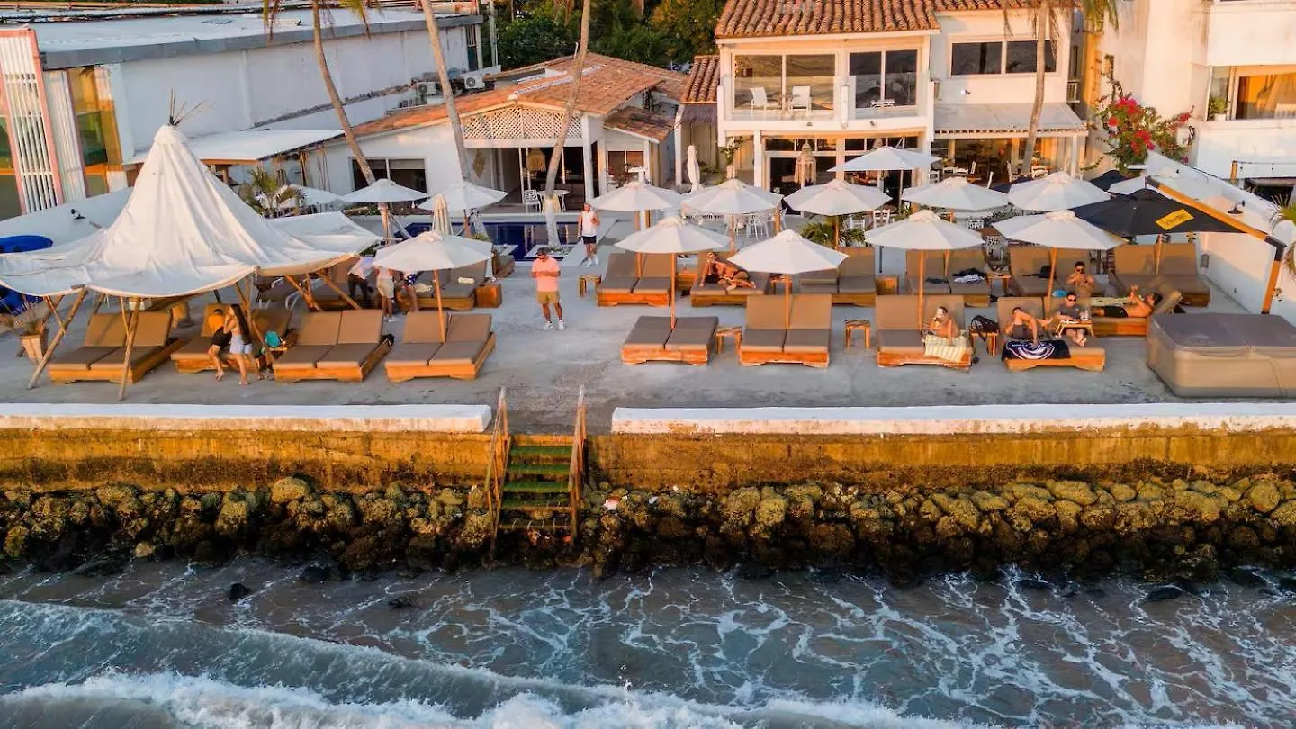 Wala Beach Club Cartagena Hotel